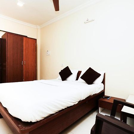 Hotel Della Comfort Near Ambreshwar Shiv Mandir, Ambernath Amarnāth Exterior photo