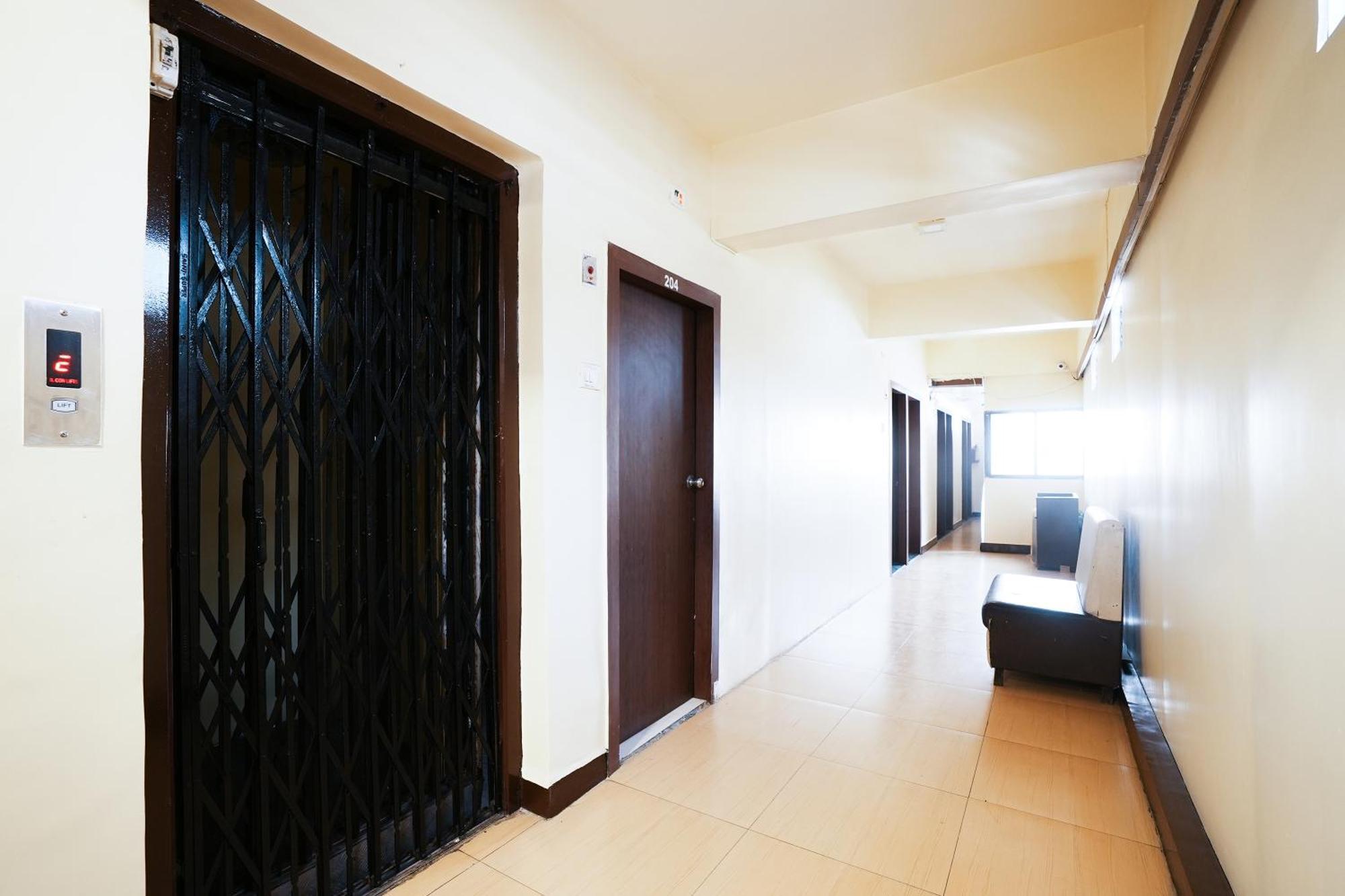 Hotel Della Comfort Near Ambreshwar Shiv Mandir, Ambernath Amarnāth Exterior photo