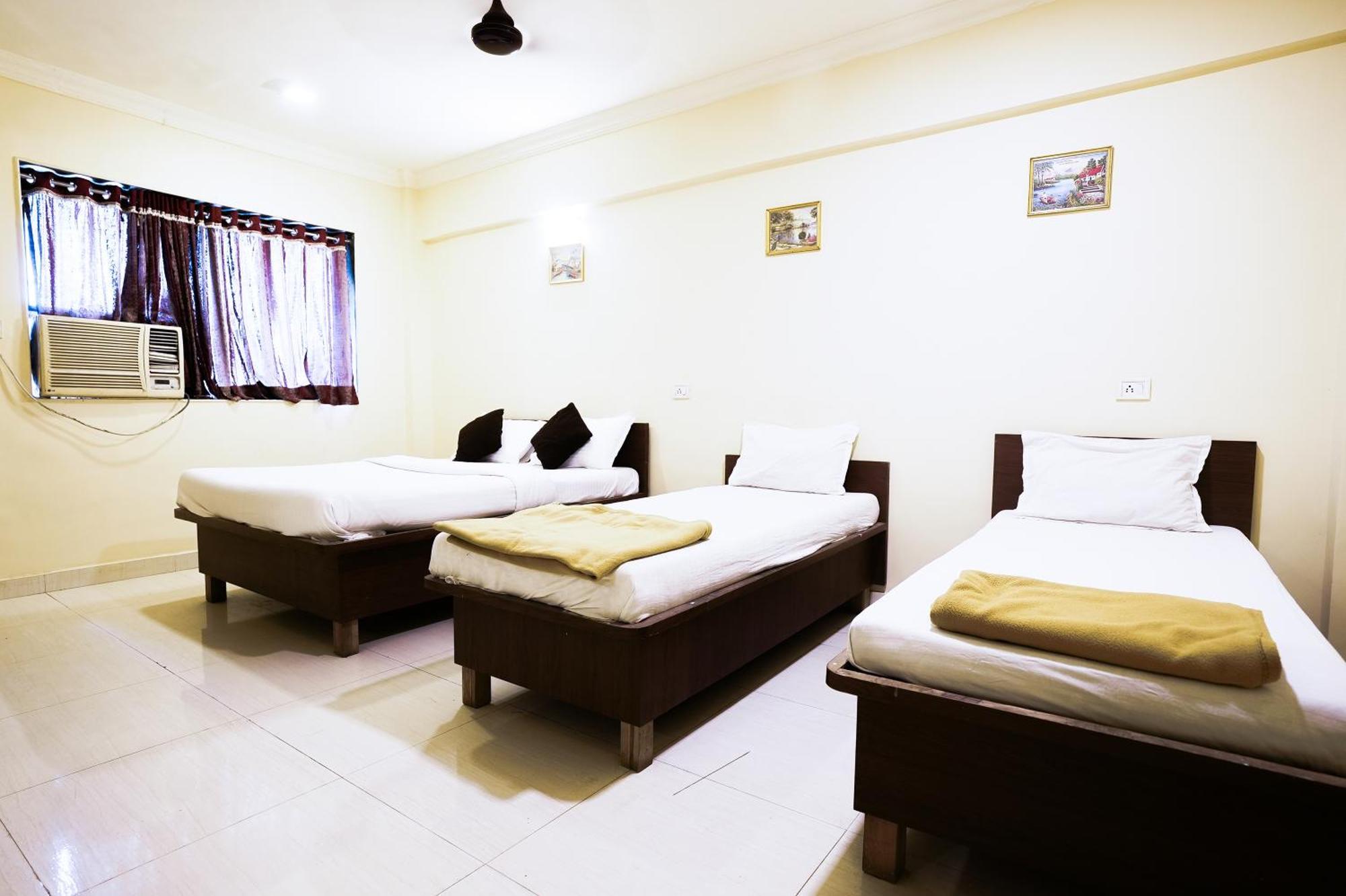 Hotel Della Comfort Near Ambreshwar Shiv Mandir, Ambernath Amarnāth Exterior photo